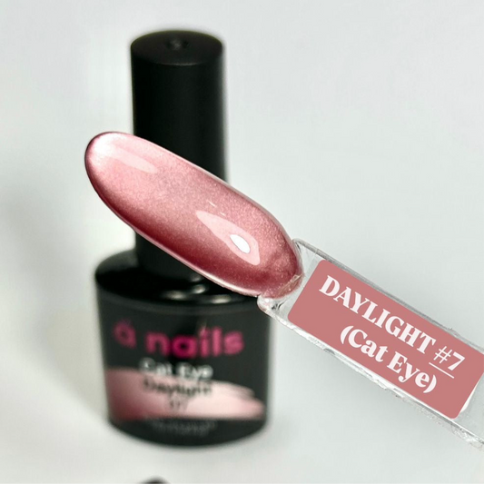 Daylight Cat eye 7
