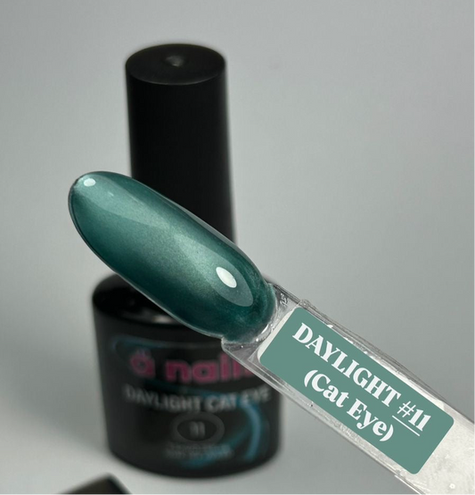 Daylight Cat eye 11