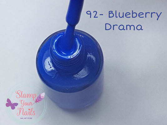 92 Blueberry Drama - Stamp your nails