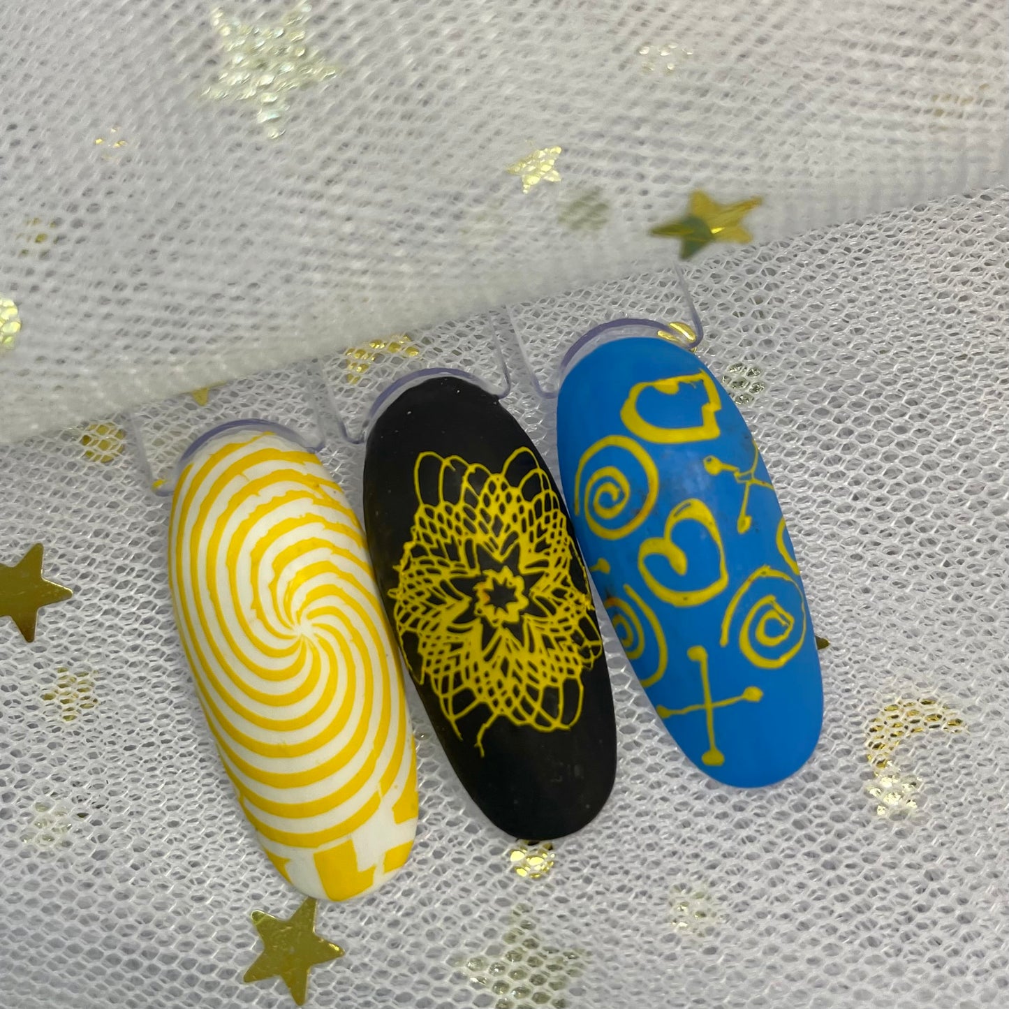 08 Hello Yellow